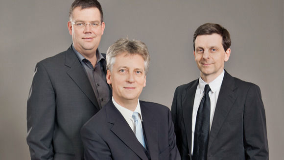 iDeers Consulting: v.l. Wolfgang Hünnekens (Geschäftsführer), Thomas Schildhauer (Wissenschaftlicher Direktor), Bernd Heusinger (Geschäftsführer) iDeers Consulting: v.l. Wolfgang Hünnekens (Geschäftsführer), Thomas Schildhauer (Wissenschaftlicher Direktor), Bernd Heusinger (Geschäftsführer)