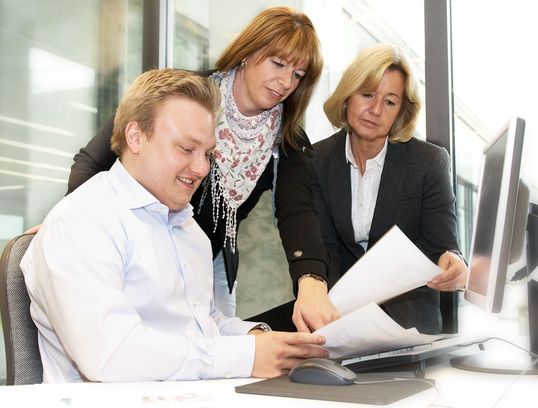 Karstadt: das Facebook-Team bei der Arbeit.