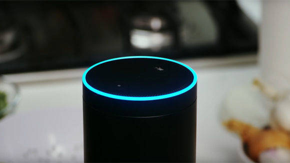 Conversational Commerce basiert auf Technologien wie Sprachsteuerung. Amazons Assistent Alexa gehört dazu.