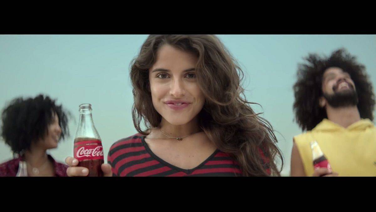 Screenshot aus dem brasilianischen Nummer-Eins-Spot von Coca-Cola. 
