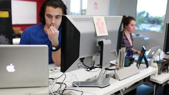 Facebook-Hauptquartier: Der Konzern ist eine Größe im Online-Media-Geschäft. Facebook-Hauptquartier: Der Konzern ist eine Größe im Online-Media-Geschäft.