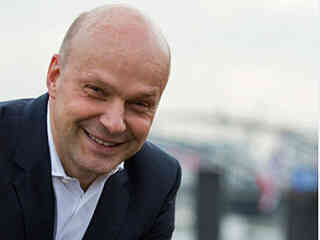 HSE24 holt Benedikt Schramm HSE24 holt Benedikt Schramm
