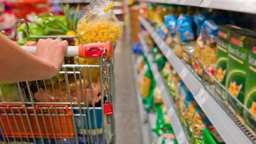 Die deutschen Verbraucher greifen im Supermarkt zunehmend zu neuen Marken.