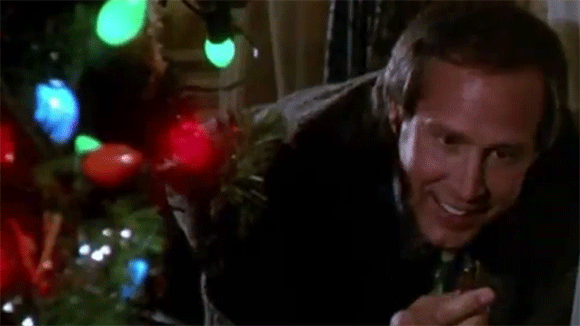 "Schöne Bescherung" läuft an Heilig Abend bei RTL - für viele ist der Film ein Klassiker zu Weihnachten. "Schöne Bescherung" läuft an Heilig Abend bei RTL - für viele ist der Film ein Klassiker zu Weihnachten.