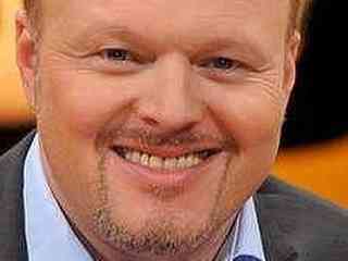 Stefan Raab zieht mit "TV total" zum Super Bowl Stefan Raab zieht mit "TV total" zum Super Bowl