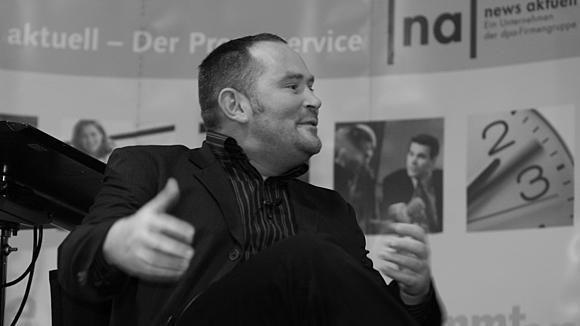 Blog statt Lexikon: Stefan Niggemeier bleibt dem "Spiegel" erhalten. Blog statt Lexikon: Stefan Niggemeier bleibt dem "Spiegel" erhalten.