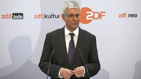 Bis 2016 sollen 400 Stellen gestrichen werden - die Qualität müsse trotzdem gewahrt werden, so ZDF-Intendant Thomas Bellut. Bis 2016 sollen 400 Stellen gestrichen werden - die Qualität müsse trotzdem gewahrt werden, so ZDF-Intendant Thomas Bellut.
