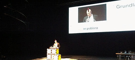 Der Mann des Abends: Sascha Lobo ist Blogger, Berater, Buchautor und Spiegel-Online-Kolumnist. 