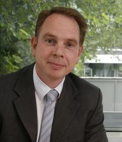 Guy Boone: investiert massiv in die Verbindung von offline und mobiles Internet.