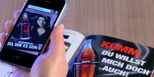 Erst im Smartphone lüftet sich das Geheimnis. 