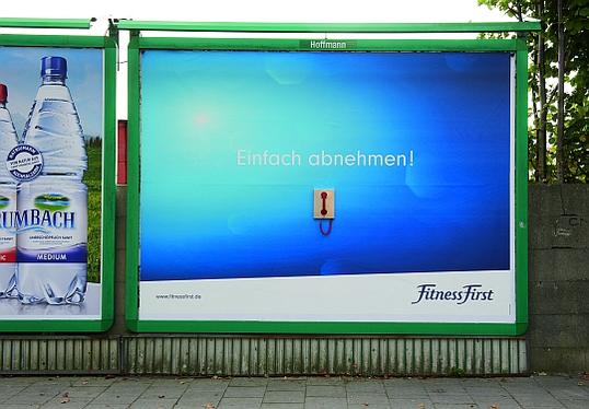 Outdoor: Mediaplus / Fitness First