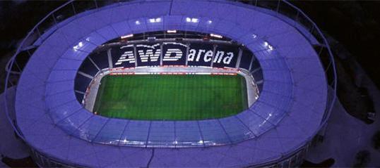 Hannover 96 darf auch weiterhin unter dem AWD-Logo spielen.