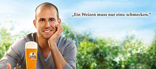 Mehmet Scholl bleibt auch 2012 für Krombacher aktiv.
