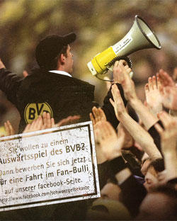 Es ist offenbar ein Gelsenkirchener Fan, den die Sparda-Bank in ihrer Anzeige abbildete.