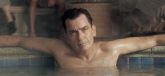 Wer in Türkische Bäder geht, darf sich nicht wundern, wenn dann Charlie Sheen bei ihm zuhause Vietnamkrieg spielt.