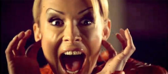 Cora Schumacher erblickt das HerpesMonster