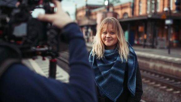 Vor dem Konzert: Shooting mit Lina Maly auf dem Bahnhof Uelzen.