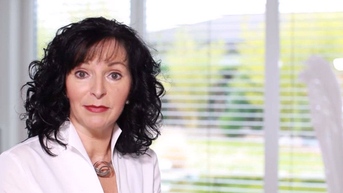 Brigitte Herrmann berät Unternehmen beim Recruiting.