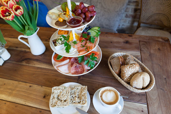 Das beste Frühstück Frankfurts gibt's im "Glauburg Café".