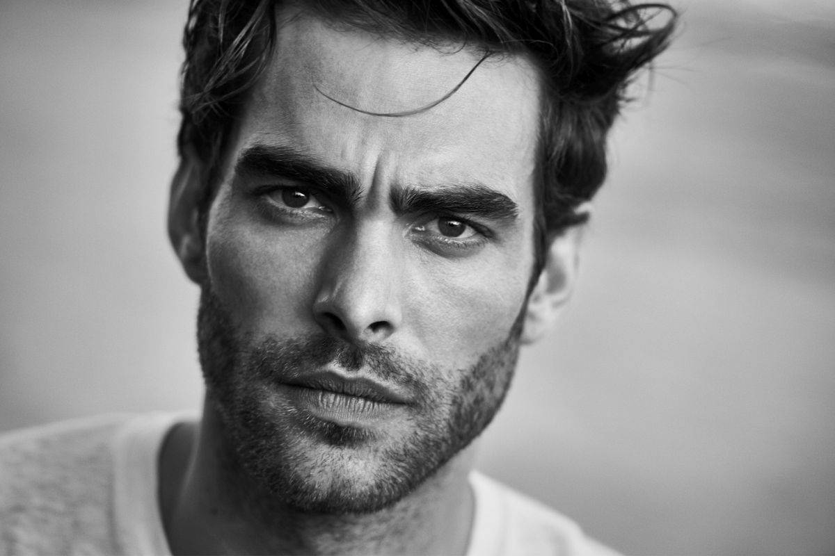 Mann unter Frauen: Jon Kortajarena für Douglas