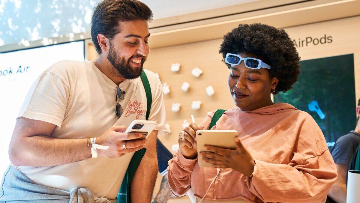 Im Store ausprobieren: Na, ist das neue iPhone was für uns?