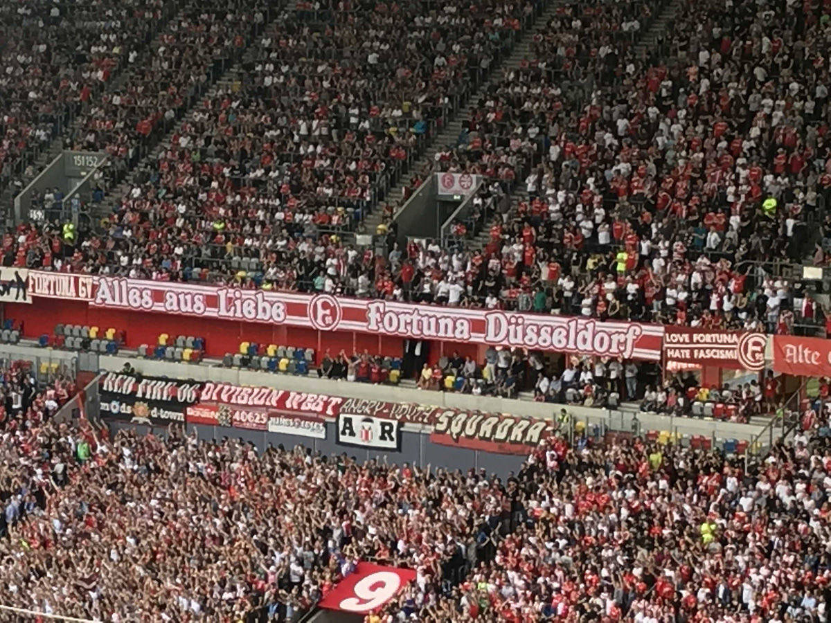 Gute Stimmung bei der Fortuna in der Esprit-Arena.