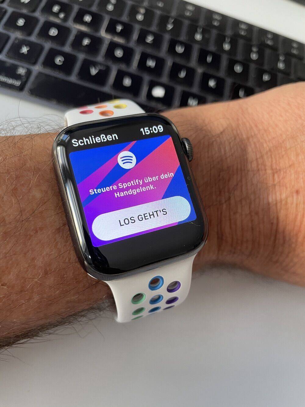 So präsentiert sich der Spotify-Startscreen auf der Apple Watch.
