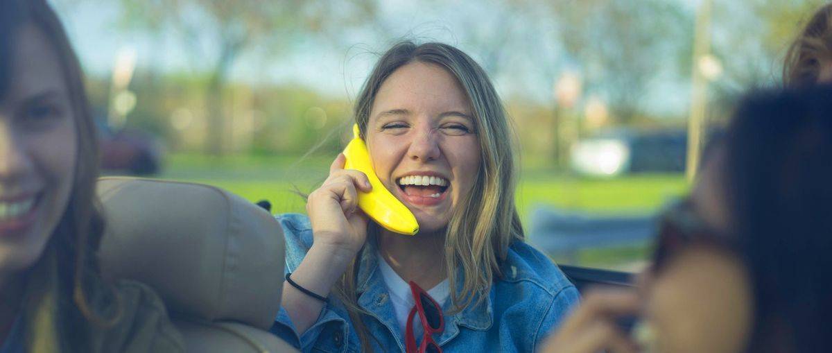 Spenden-Telefon in Bananen-Optik: Wer das Banana-Phone kauft, trägt auch zum Schutz von Gorillas bei.