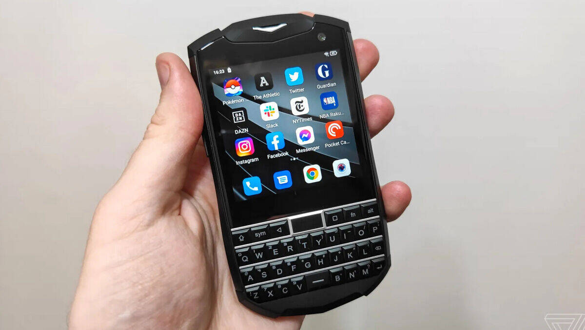 Neues Handy mit BlackBerry-Keyboard: Die Entwickler tasten sich langsam voran.