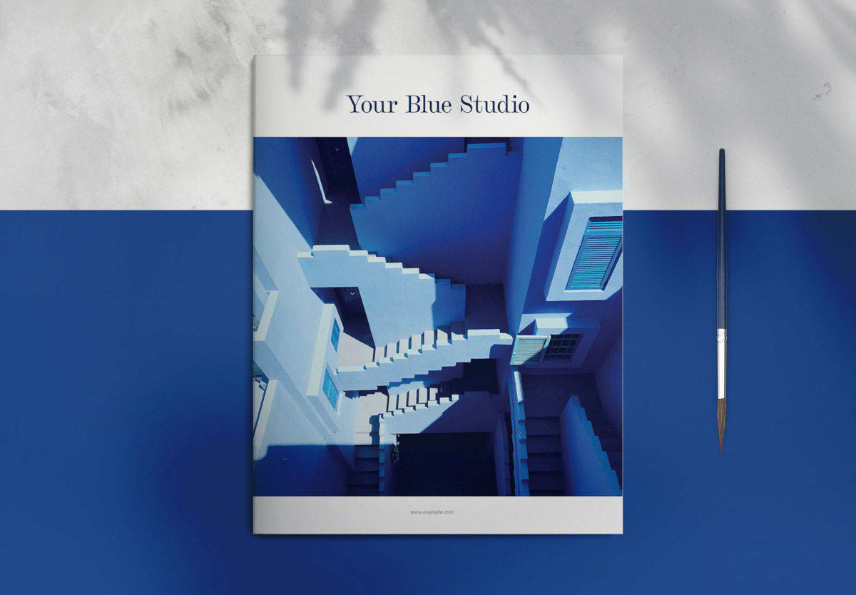 Bei Adobe Stock können sich Kreative zur Verwendung von "Classic Blue" inspirieren lassen.