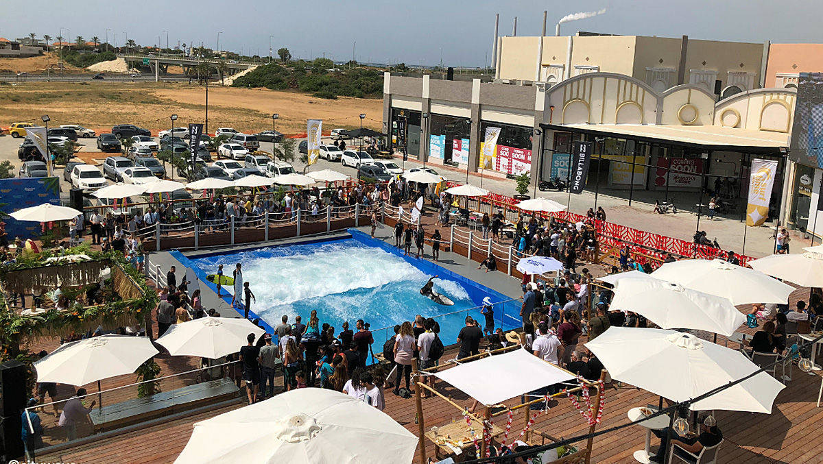 Der Aufbau in Israel.