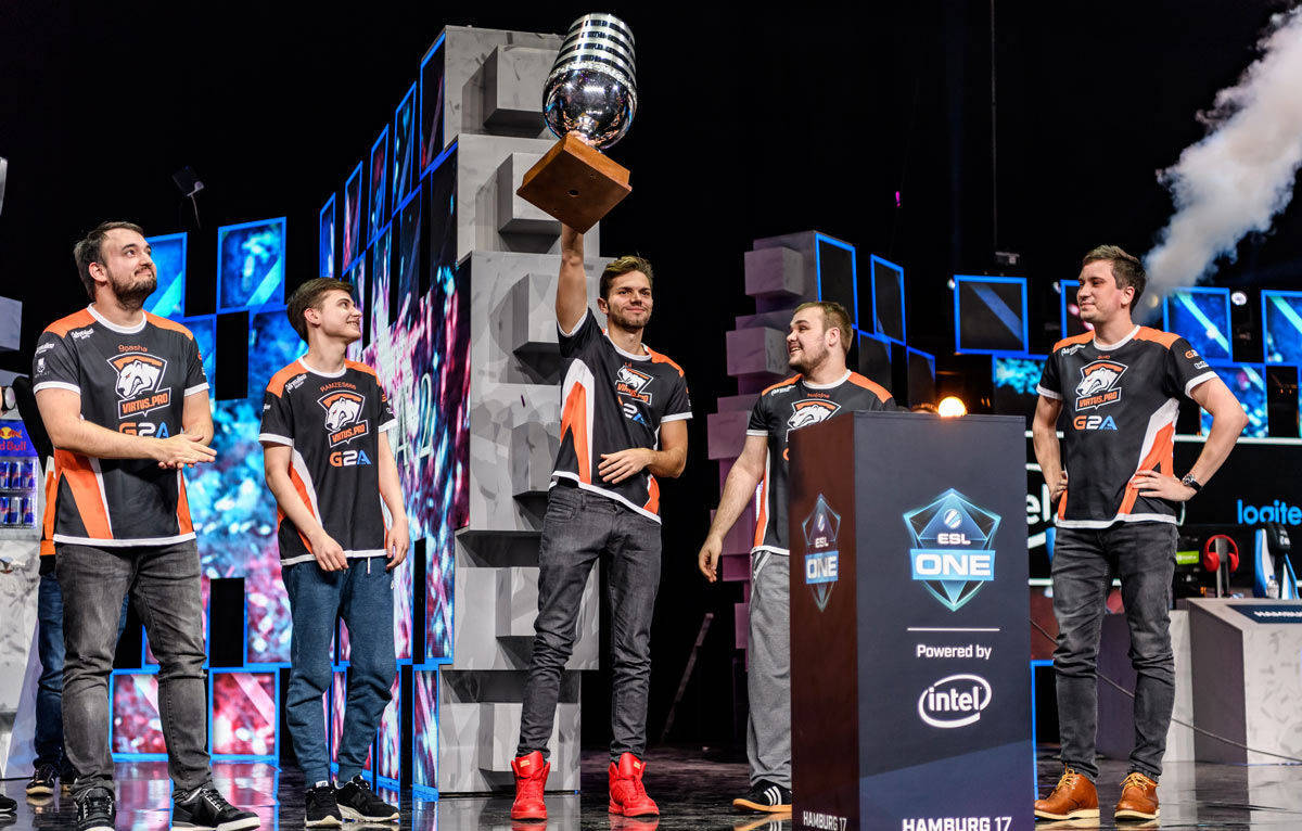 Die Sieger der ESL One in Hamburg: Das Team Virtus Pro