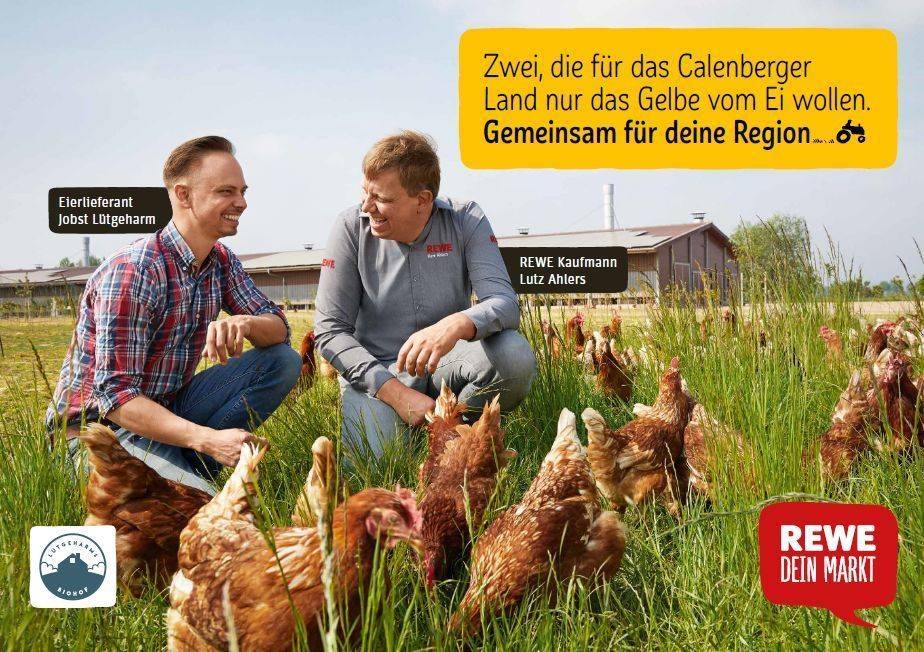 Regionale Partnerschaft: Kaufmann Lutz Ahlers und Eierlieferant Jobst Lütgeharm