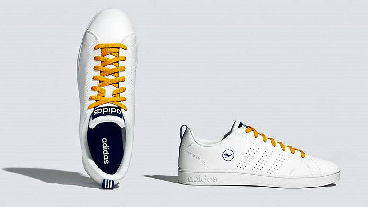 So sieht der Sneaker mit Schuhbändern in Lufthansa-Gelb aus der Nähe aus.