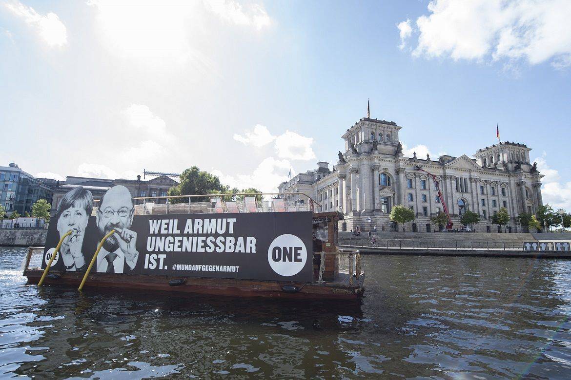 Preuss und Preuss setzt für "One" zur Bundestagswahl ein Zeichen gegen Armut.