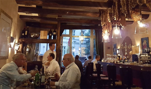 Abendessen im "Volver" in der Luisenstraße.