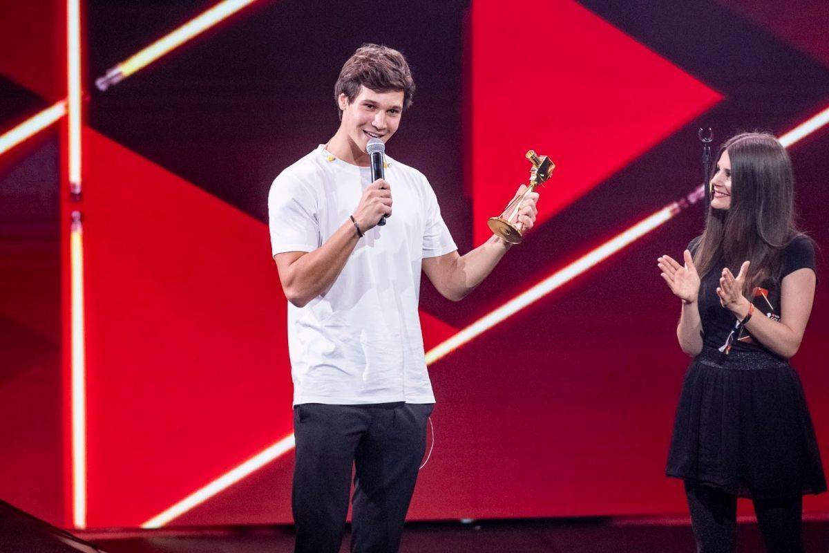 Wincent Weiss gewinnt bei der Goldenen Kamera.