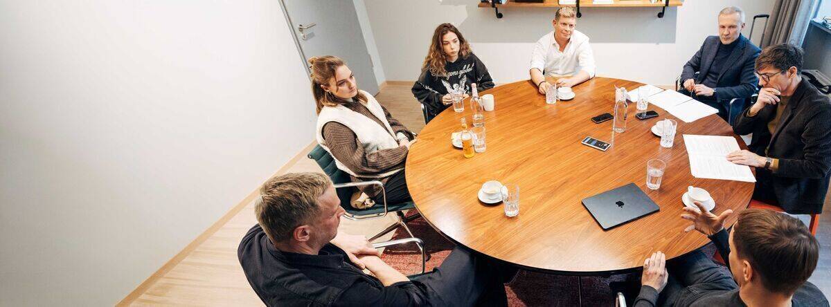 Volle Konzentration: Till Eckel (v.l.), Nina Waiser, Paulina Schumann, Max Schöngen, Rolf Schröter, Kevin Tiedgen, Conrad Breyer