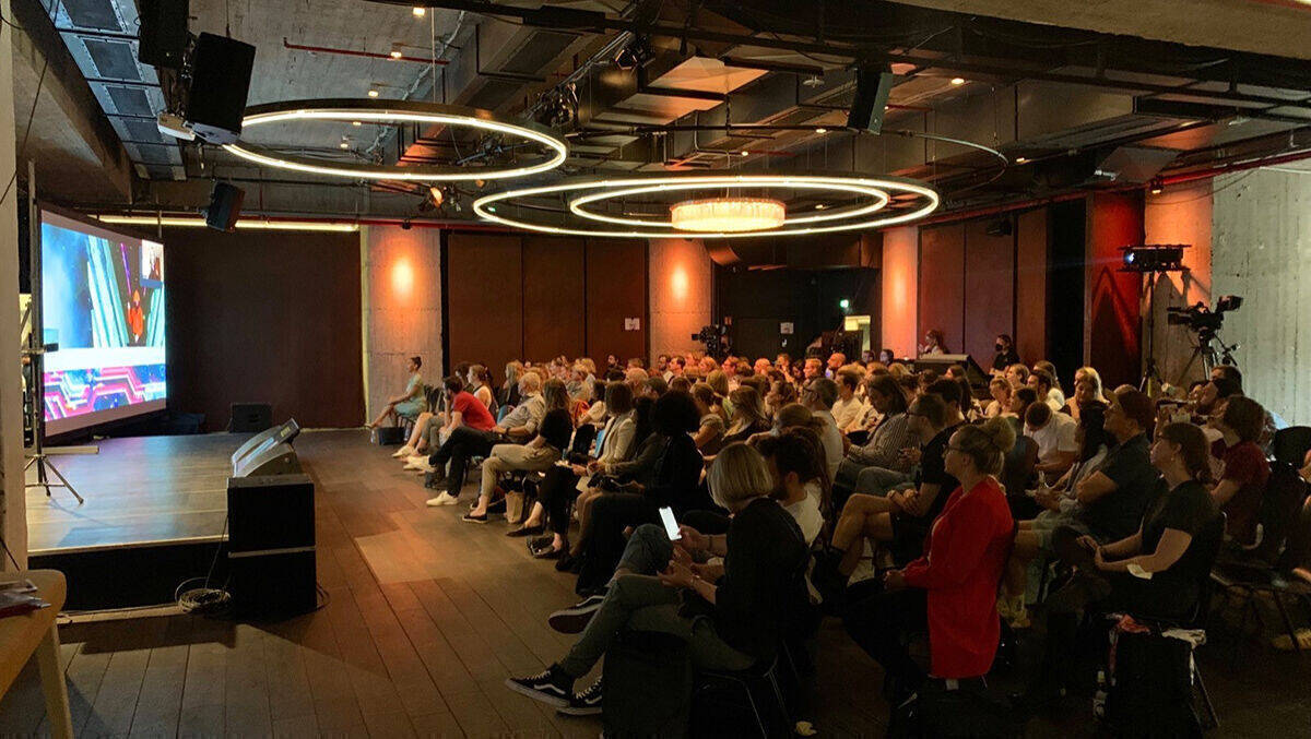 Der ADC-Kongress im Resonanzraum des Bunkers.