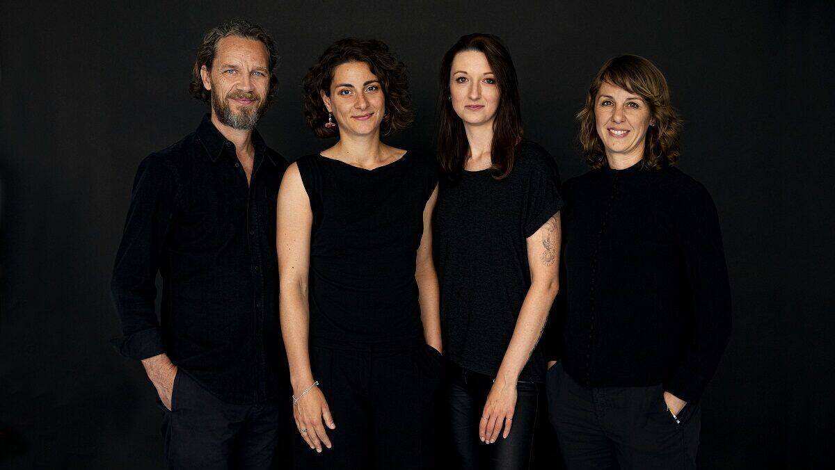 Das Nachhaltigkeits-Team (v.l): Till Schröder (Konzept & Strategie Nachhaltigkeitskommunikation), Claudia Berti (Corporate Responsibility & Sustainability), Alexandra Prause, (Projektleitung), Miia Novak (Business Management)
