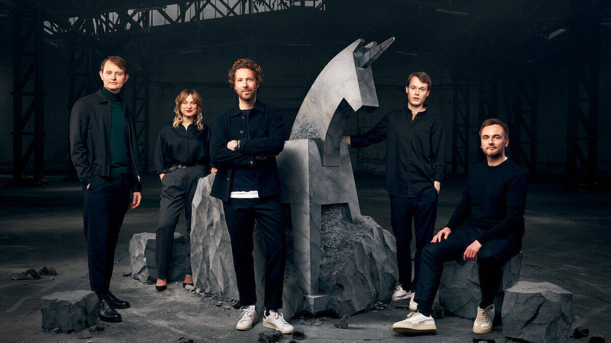 Das Führungsteam von Jung von Matt Start (v.l.n.r.): Jakob Cassebaum, Lotte Wiesner, Jonas Bailly, Michael Wilde und Paul-Christian Brenndörfer.