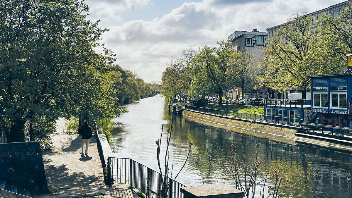 Adam & Eve Berlin sitzt am Landwehrkanal mitten in Kreuzberg.