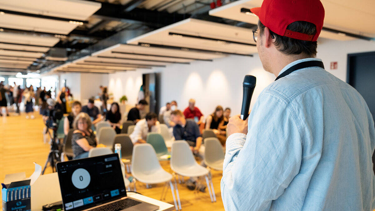 Bei der WE Conference treffen sich die Kolleg:innen aller Standorte für ganze zwei Tage.