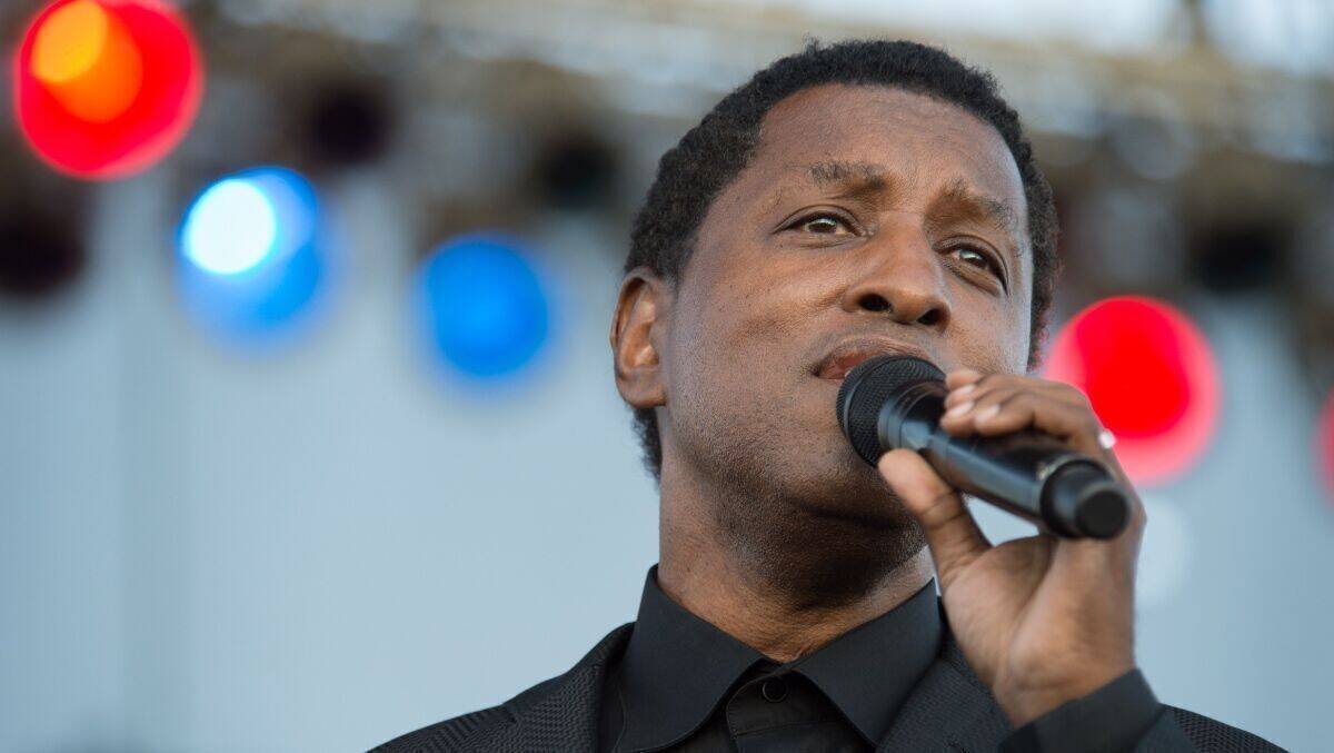 Kenny "Babyface" Edmonds wird "America the beautiful" singen 