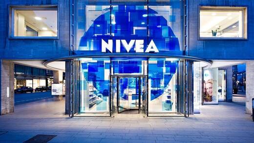 NIvea ist wohl die größte Marke des Konzerns, das Mediamandat für OMD bietet aber einen Rahmen für alle Marken der Beiersdorf AG.
