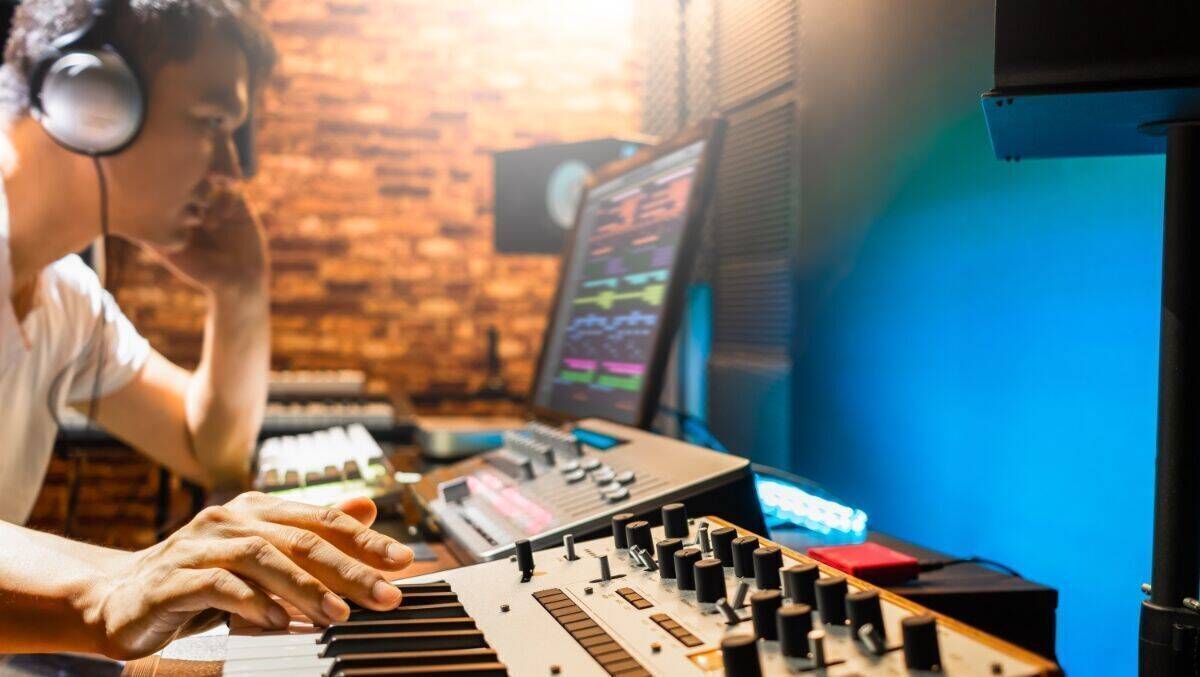 Die professionelle Musikproduktion erfordert reichlich Aufwand und Fachwissen.