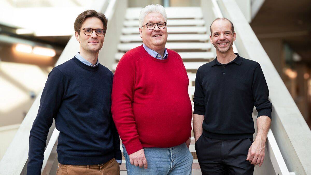 Josef „Sepp“ Hochreiter (Mitte) und seine Investoren Felix Neusser von Pierer Innovation (links) und Albert Ortig von Netural X. 