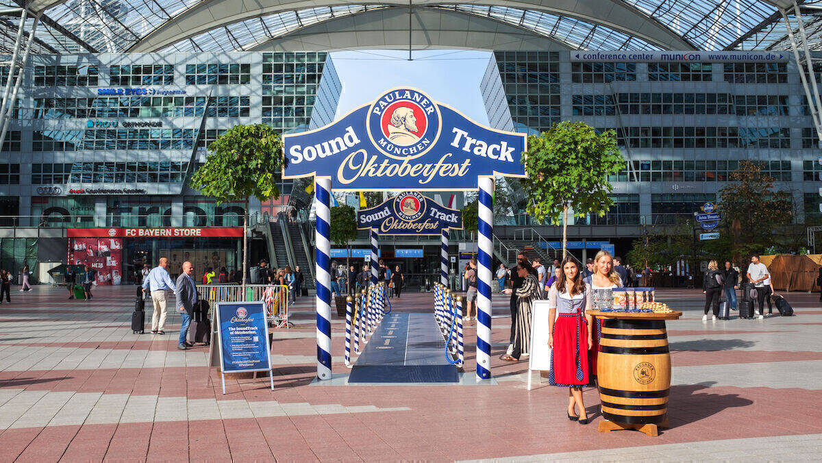 Der "Sound Track" war prominent zwischen den Terminals Eins und Zwei am Münchner Flughafen installiert.