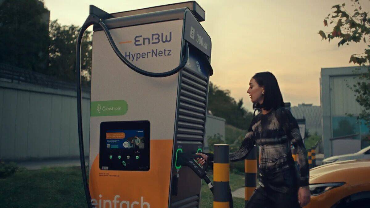 Mit ihrer neuen Kampagne legt die EnBW den Fokus auf die weibliche Zielgruppe.