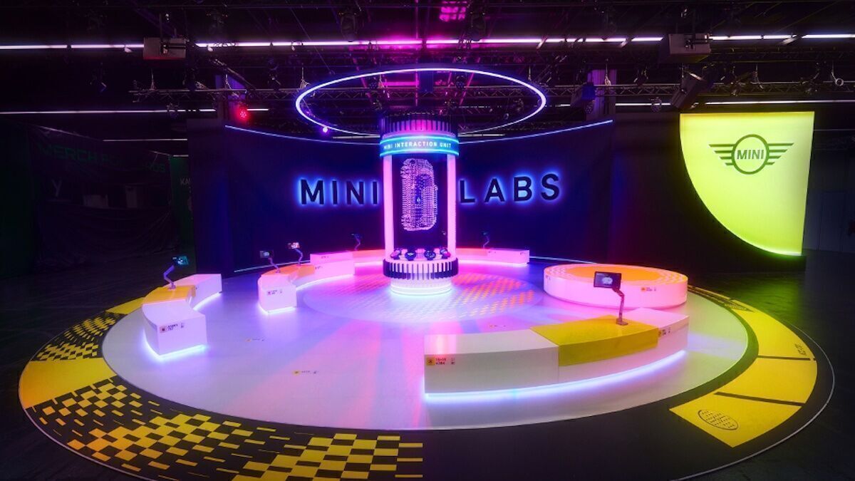 So Inszeniert JvM Nerd Mini F r Auto Und Gaming Fans W V so-inszeniert-jvm-nerd-mini-f-r-auto-und-gaming-fans-w-v